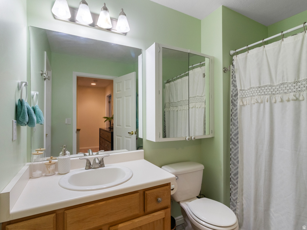 1546 W COMPASS POINT LN #2B West Jordan, UT 84084