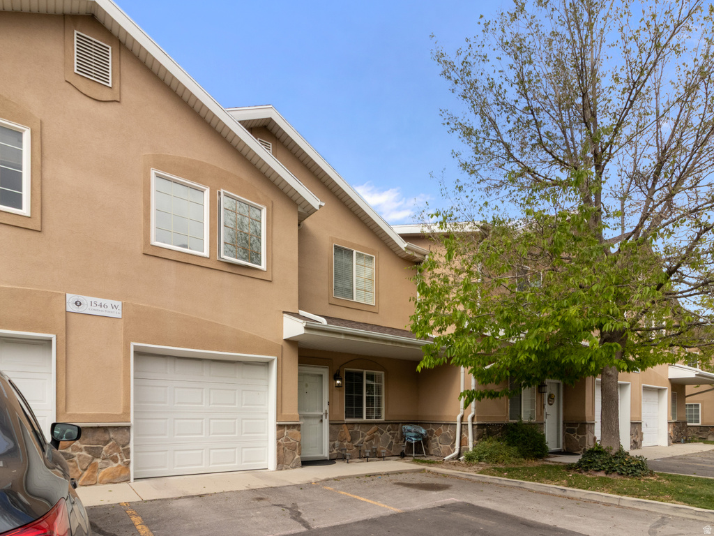 1546 W COMPASS POINT LN #2B West Jordan, UT 84084