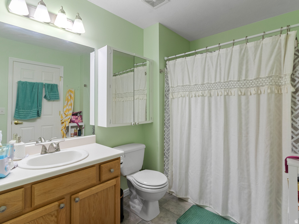 1546 W COMPASS POINT LN #2B West Jordan, UT 84084