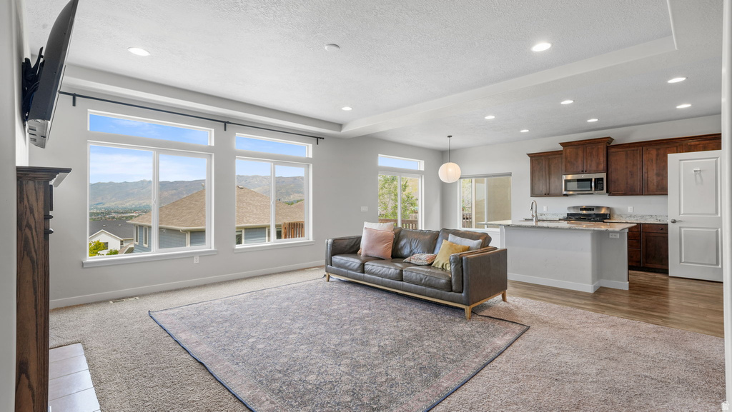 203 E RIDGELINE WAY North Salt Lake, UT 84054