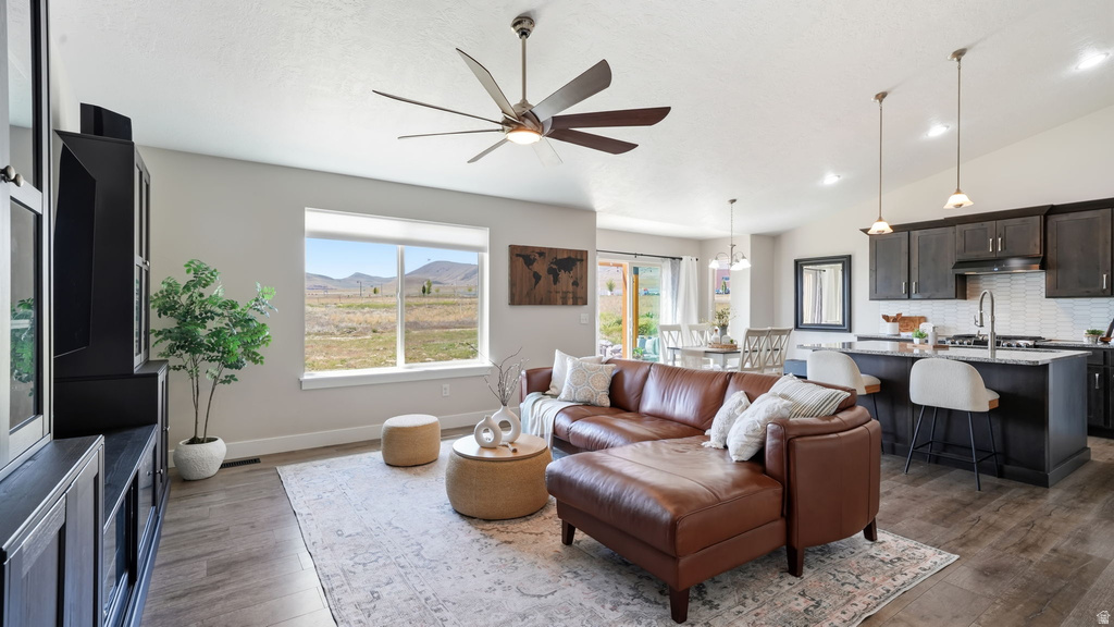 163 E HEPPLER LN Saratoga Springs, UT 84045