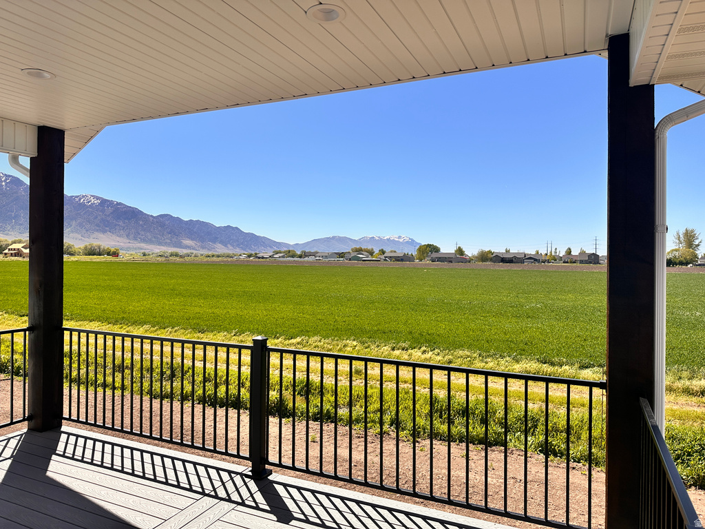4745 W 9370 N Elwood, UT 84337