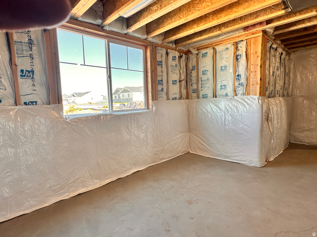 4745 W 9370 N Elwood, UT 84337