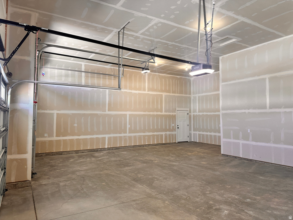 4745 W 9370 N Elwood, UT 84337