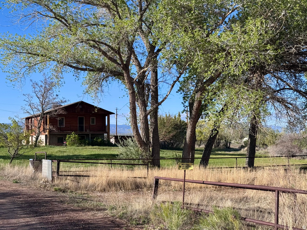 5600 W BLUEBELL RD Roosevelt, UT 84066