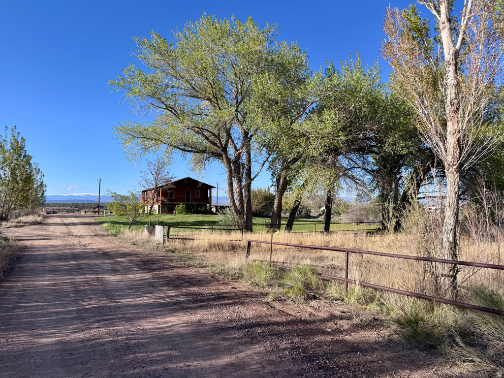 5600 W BLUEBELL RD Roosevelt, UT 84066