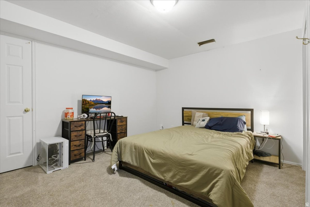 6822 S HIGH BLUFF DR West Jordan, UT 84081