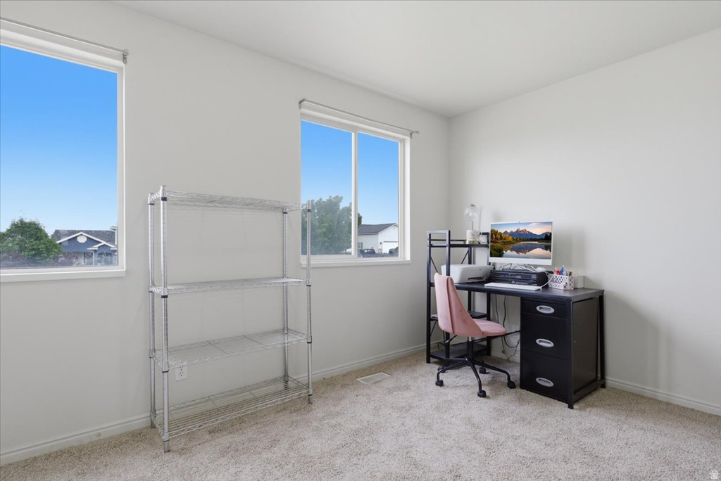 6822 S HIGH BLUFF DR West Jordan, UT 84081