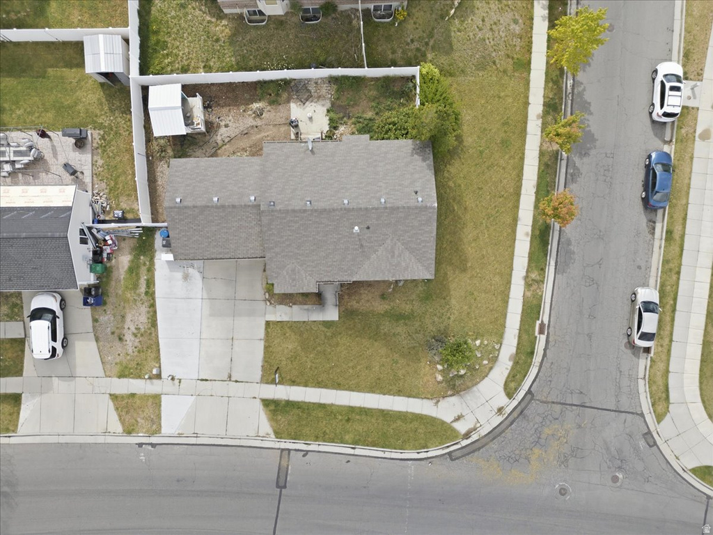 6822 S HIGH BLUFF DR West Jordan, UT 84081