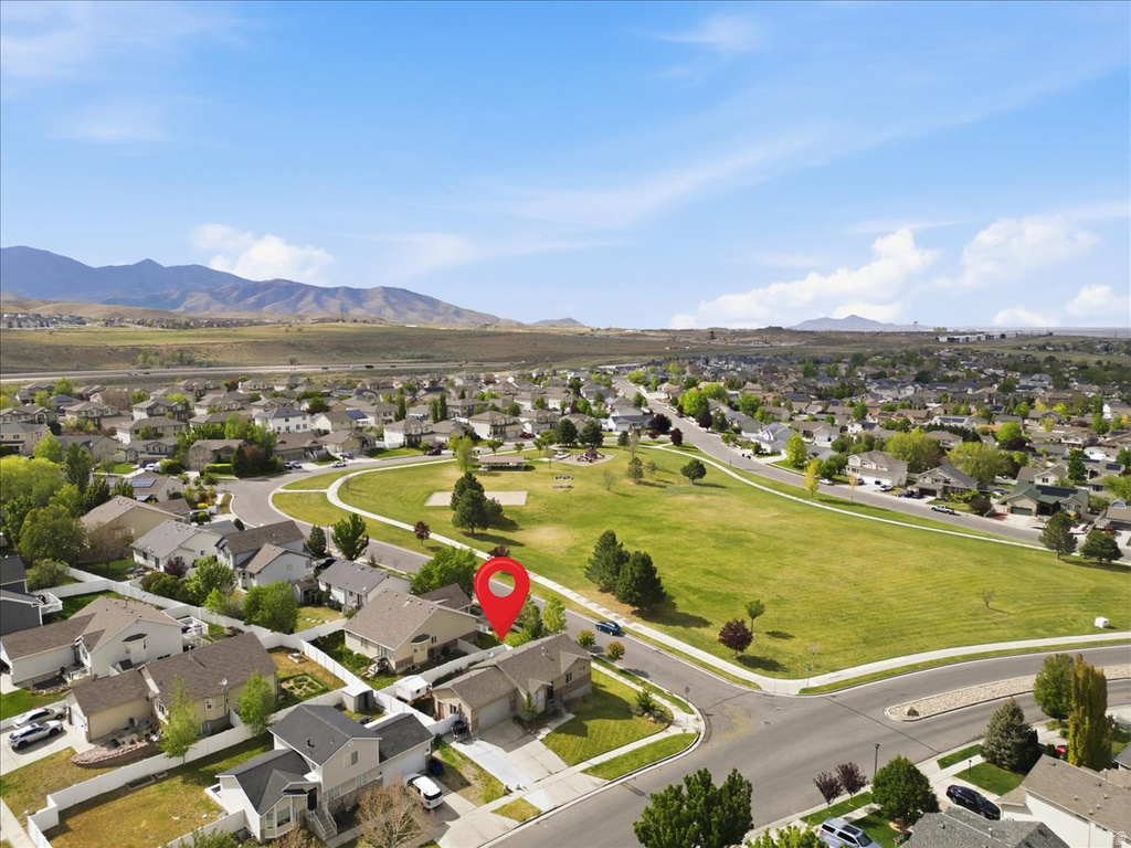 6822 S HIGH BLUFF DR West Jordan, UT 84081