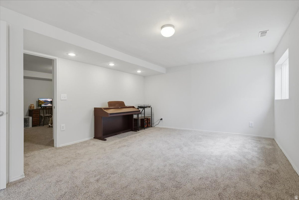 6822 S HIGH BLUFF DR West Jordan, UT 84081