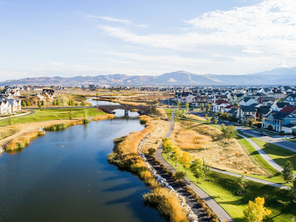 10952 S PORCINI DR South Jordan, UT 84009