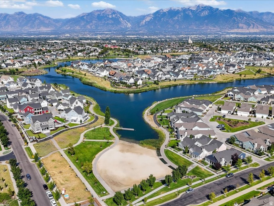 10952 S PORCINI DR South Jordan, UT 84009