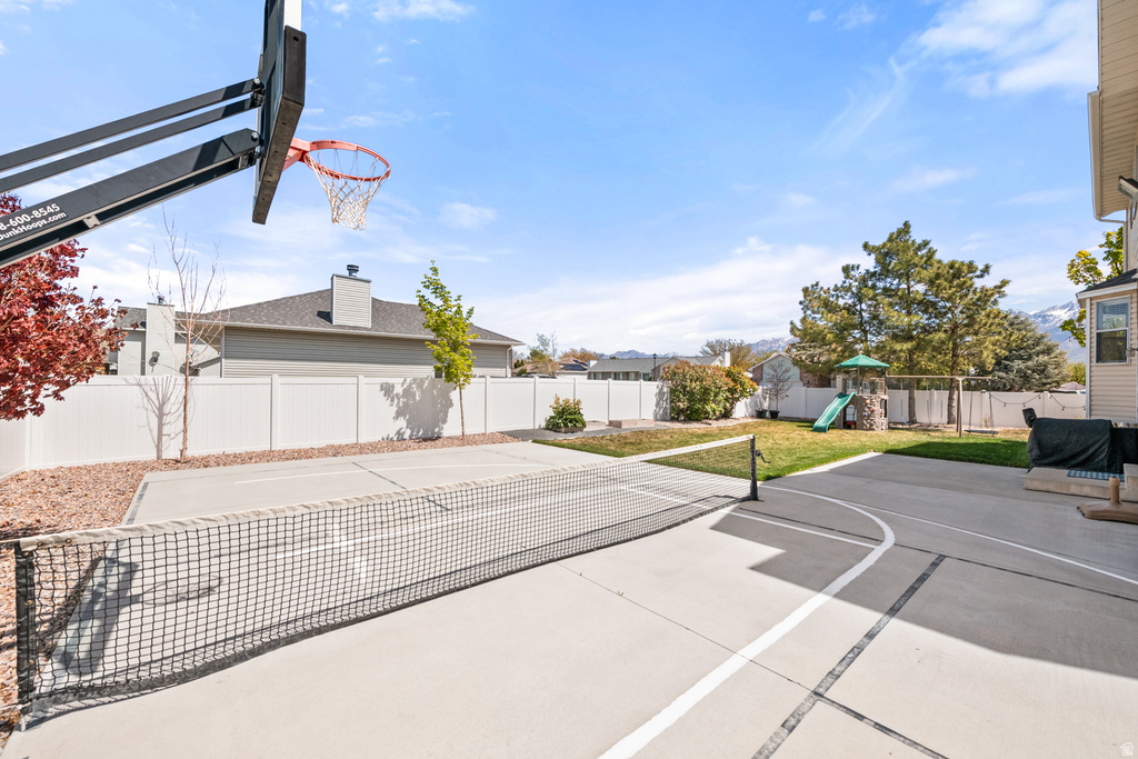1372 W QUAIL COVEY CIR Riverton, UT 84065