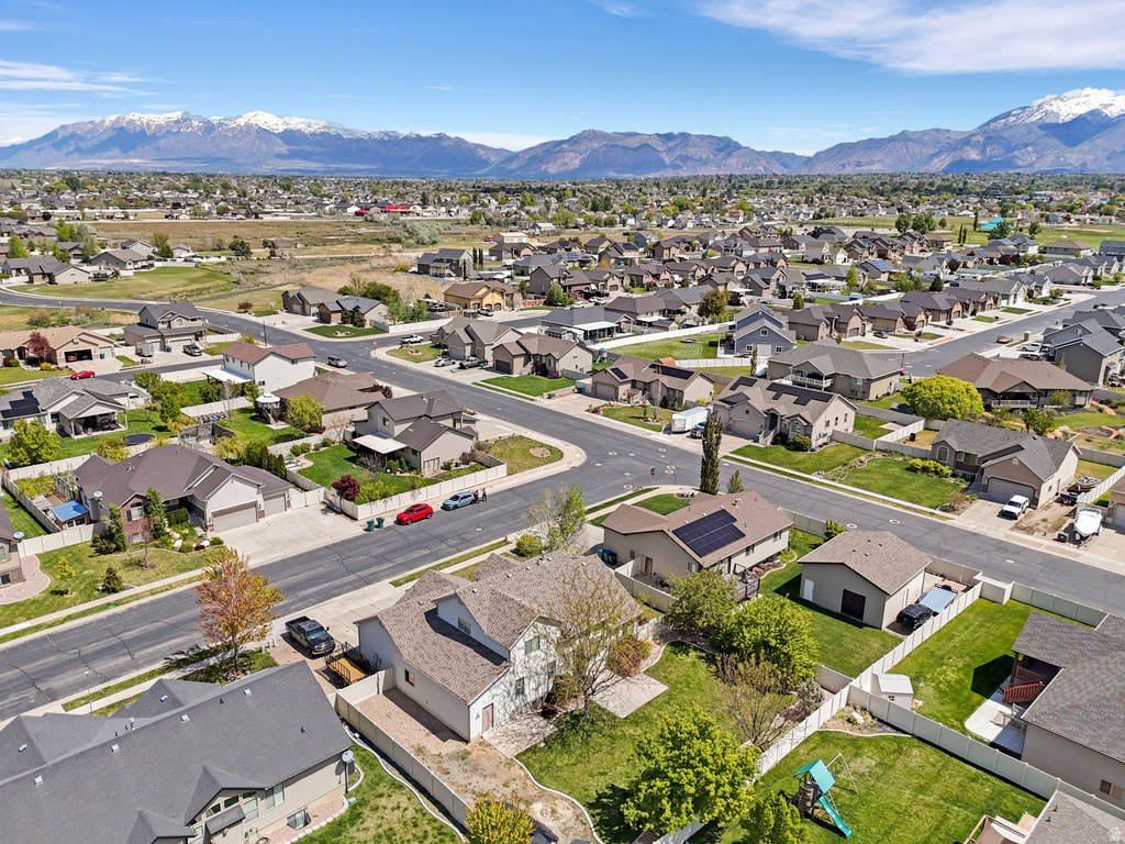 4541 W 5800 S Hooper, UT 84315