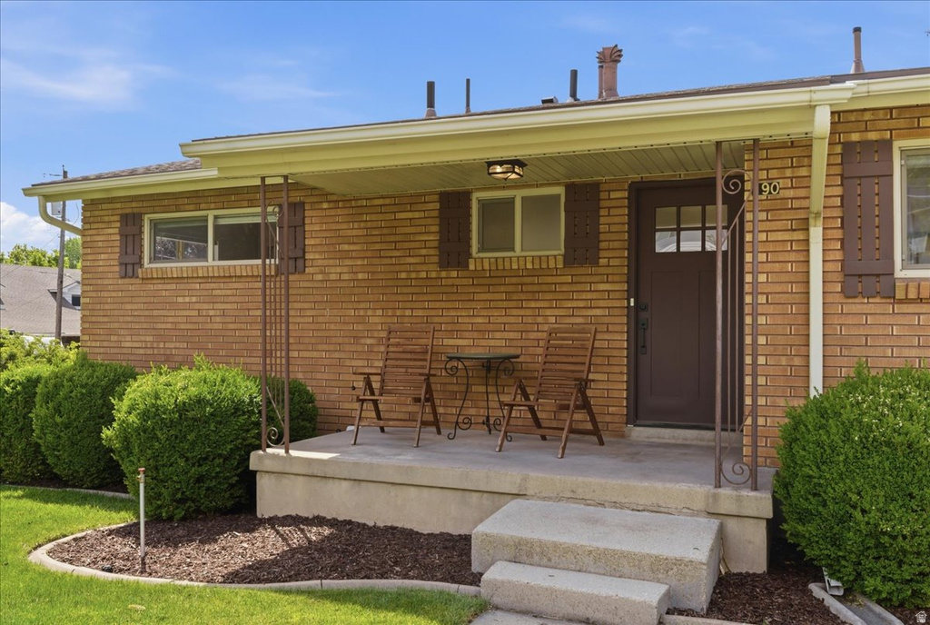 190 S 350 E Farmington, UT 84025