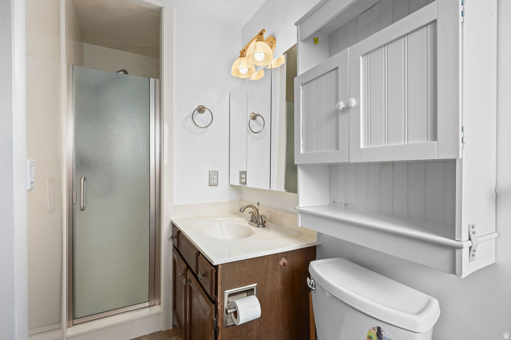 1345 S VALHALLA DR Clearfield, UT 84015