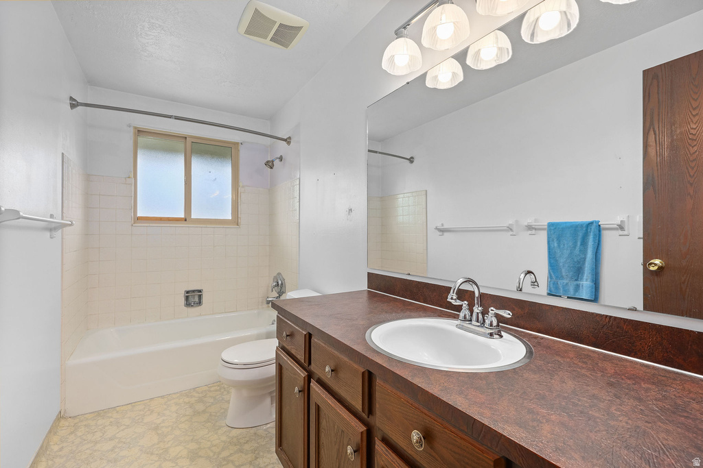1345 S VALHALLA DR Clearfield, UT 84015