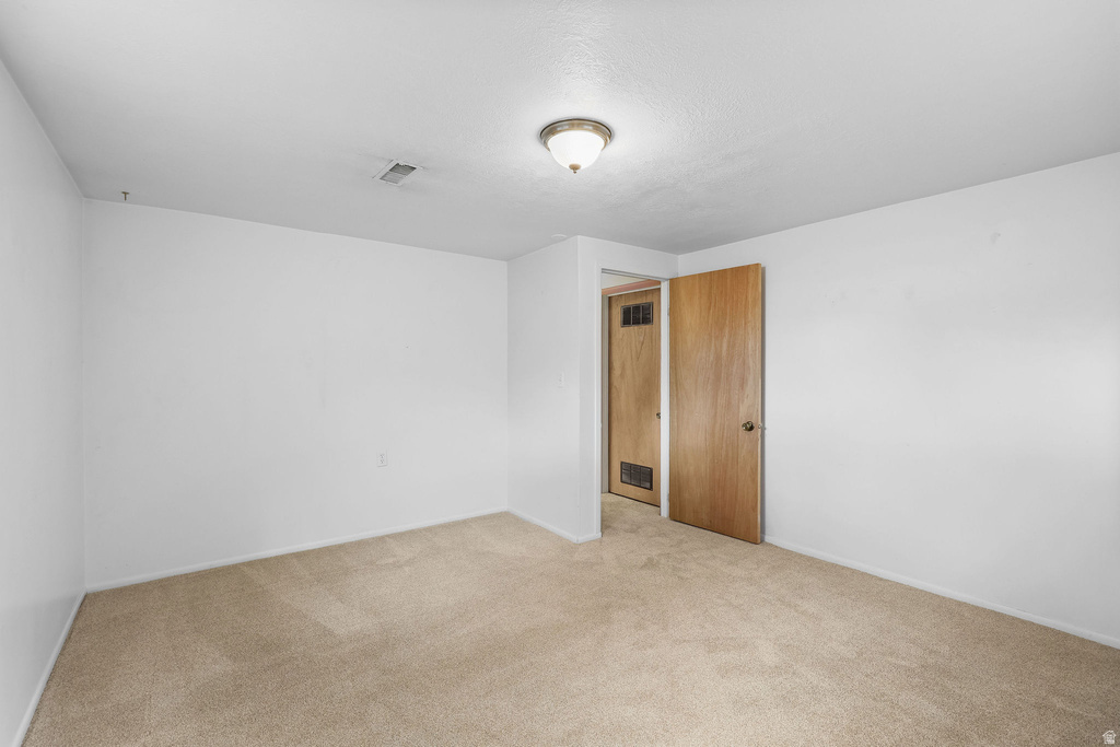 1345 S VALHALLA DR Clearfield, UT 84015