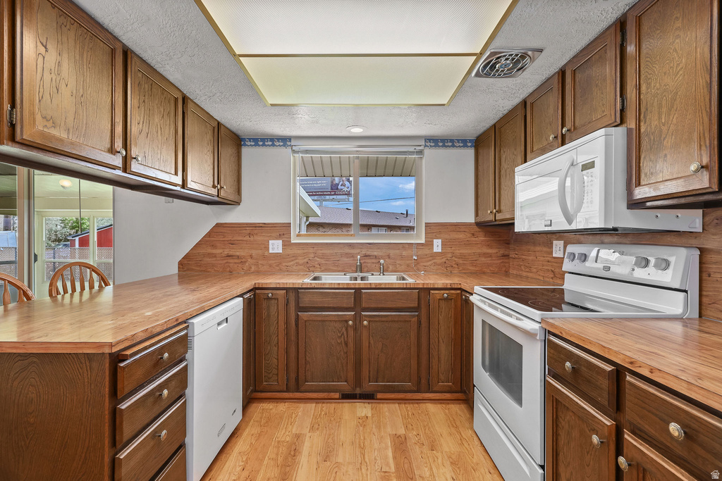 1345 S VALHALLA DR Clearfield, UT 84015