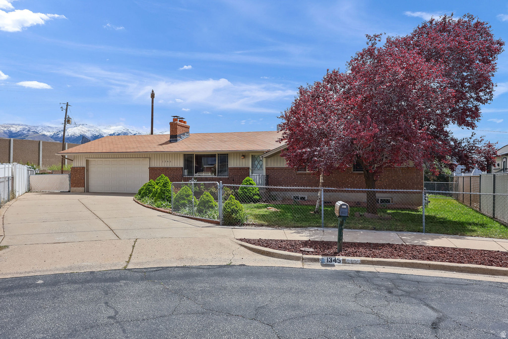 1345 S VALHALLA DR Clearfield, UT 84015