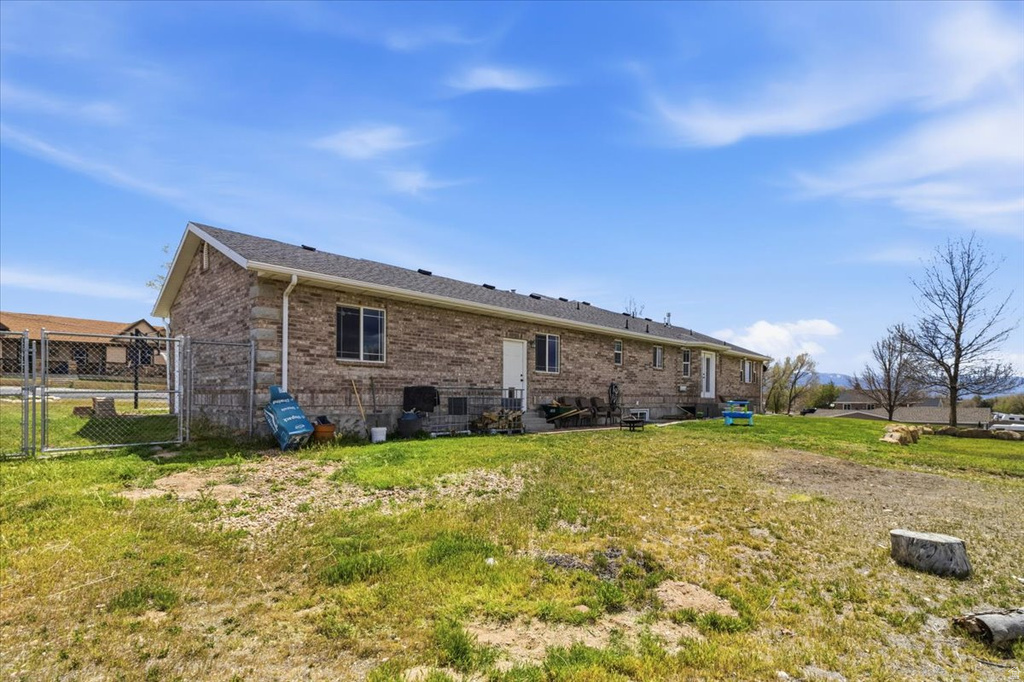 495 N 300 W Moroni, UT 84646