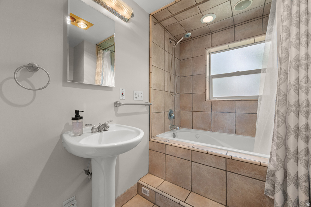 5848 S 157 W Murray, UT 84107