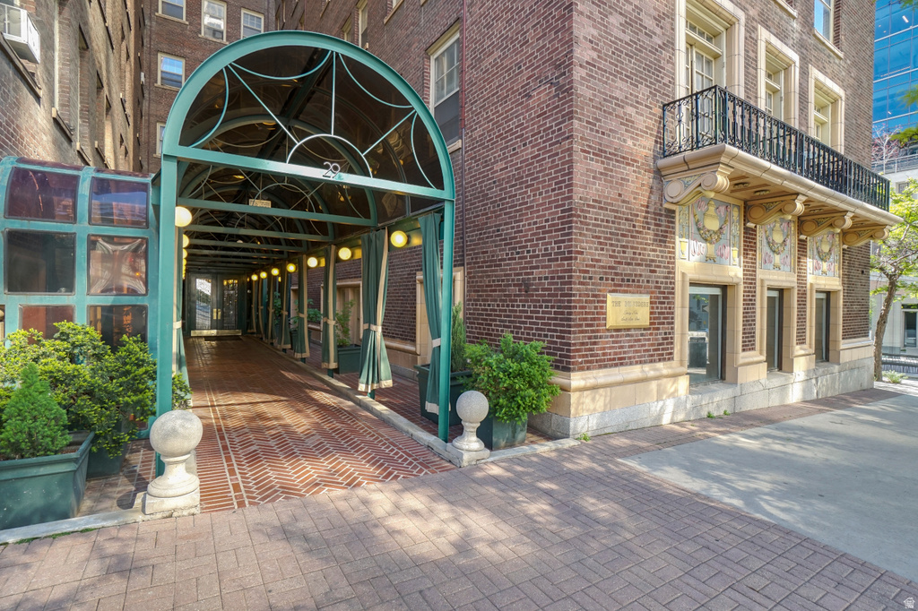 29 S STATE ST #102 Salt Lake City, UT 84111