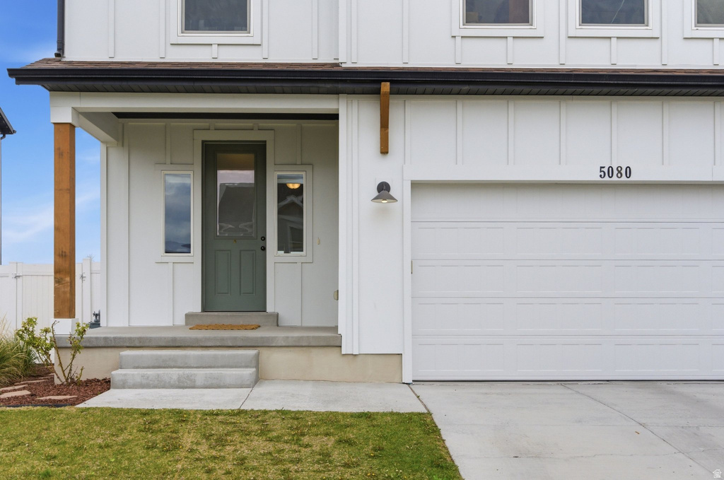 5080 FOLKSTONE DR photo 2