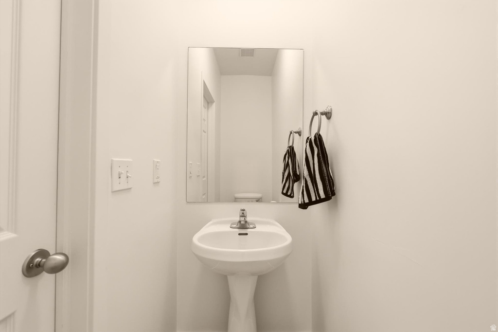 153 N 1580 W photo 5