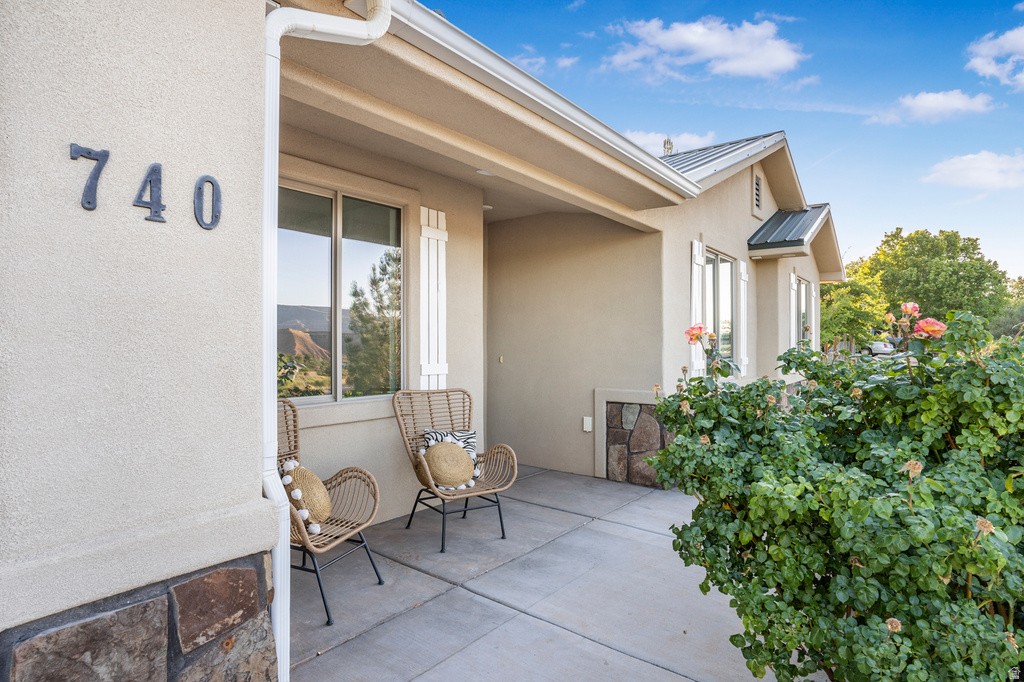 740 W 225 N photo 4