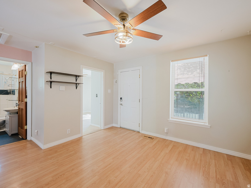 2512 S PARK ST photo 4