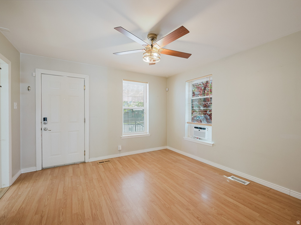 2512 S PARK ST photo 3