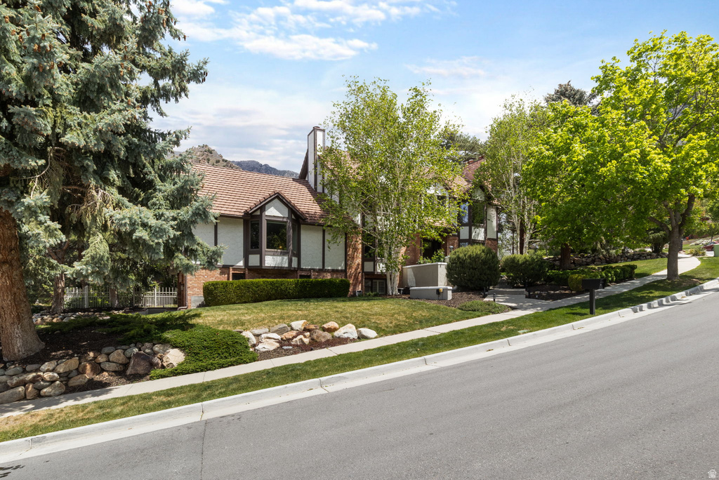 4049 E PROSPECTOR S DR photo 4