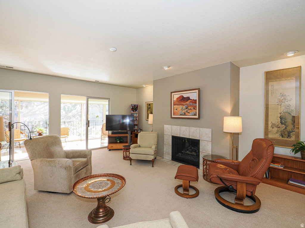 2514 S ELIZABETH E ST photo 5