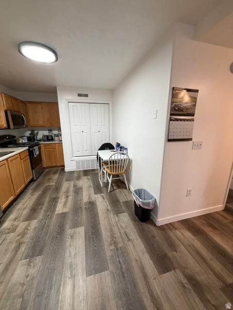 765 E 560 N photo 4
