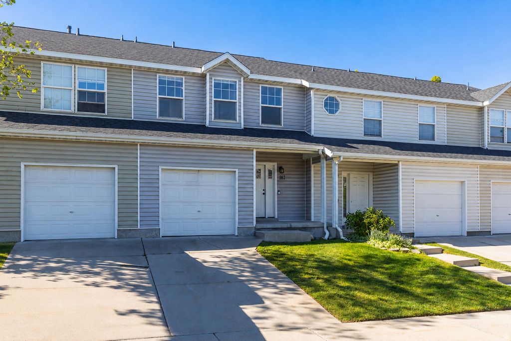 182 E DAISYFIELD DR photo 2