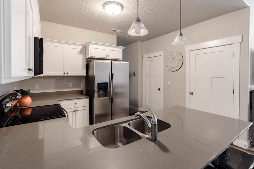 4234 W MCKELLEN DR photo 5