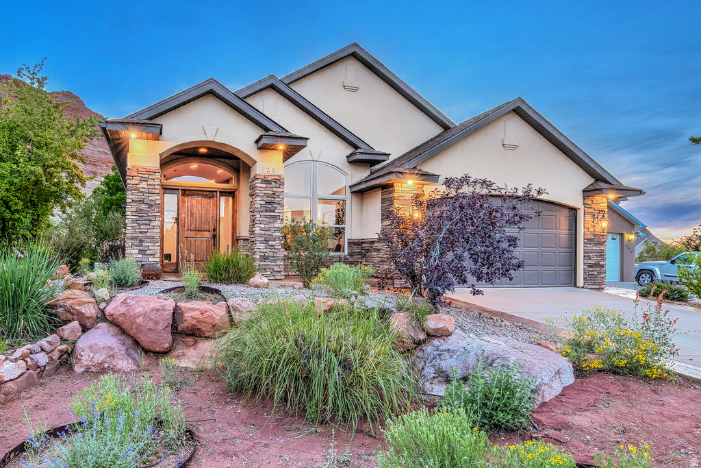 529 DOC ALLEN DR photo 2