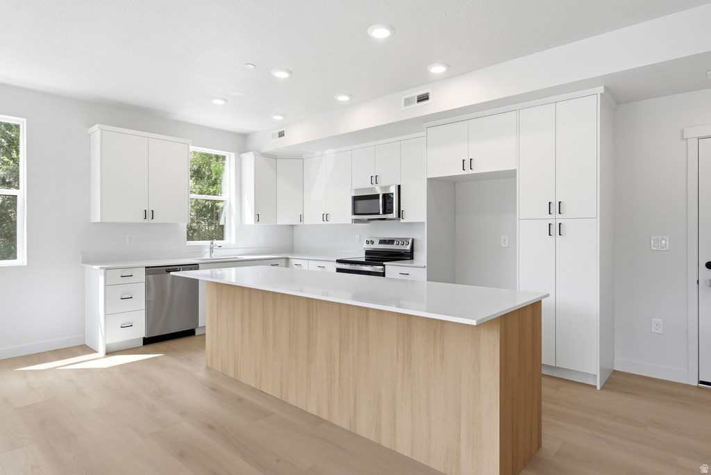 717 W W COHO S LN photo 2