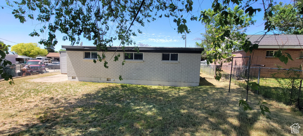 1494 N MARILYN DR photo 3