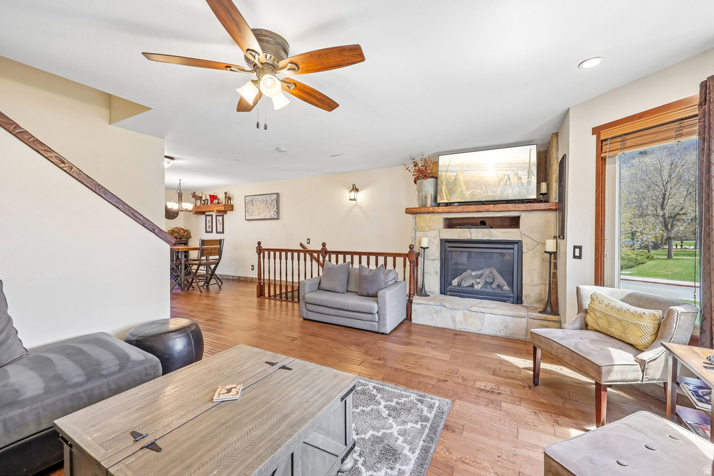 1378 PARK AVE photo 3