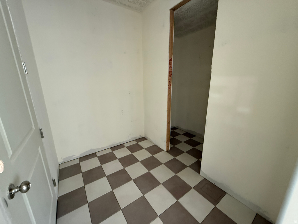1636 N 320 E photo 3