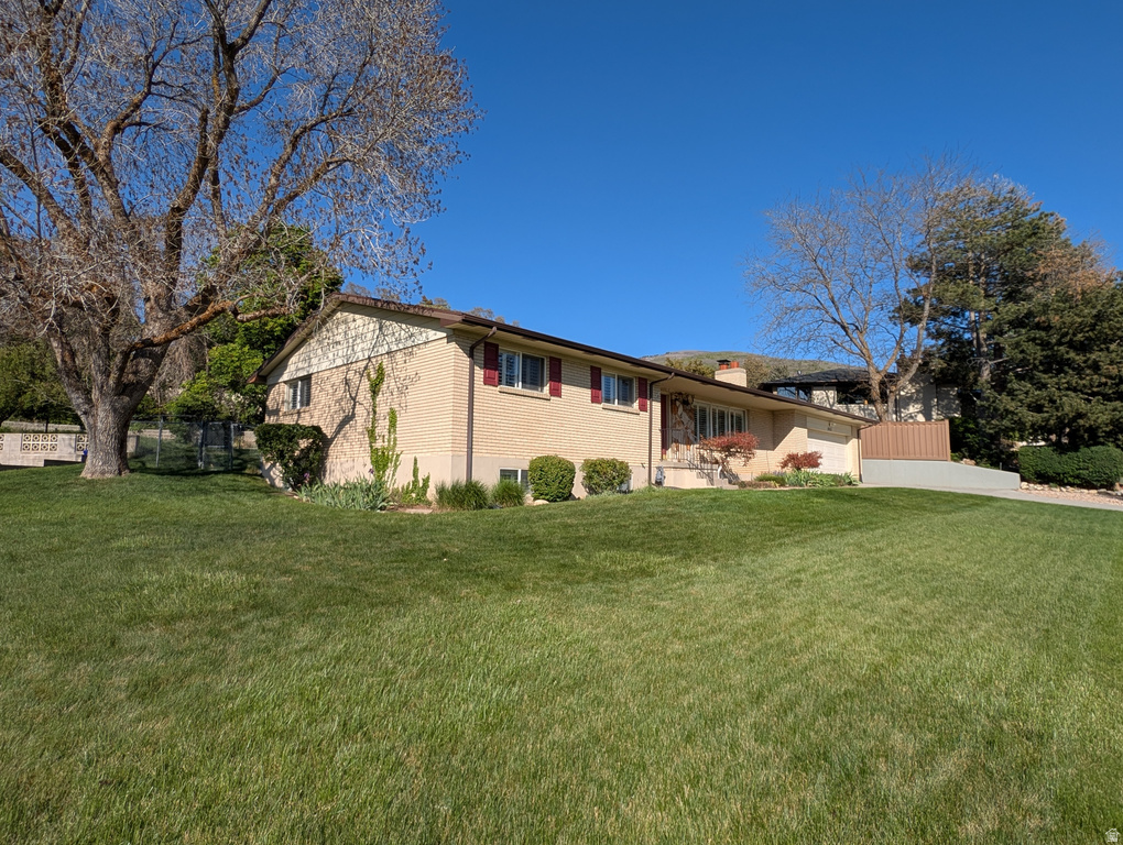 1411 E MILLBROOK WAY photo 2