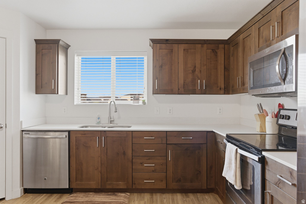 212 E 700 N photo 3