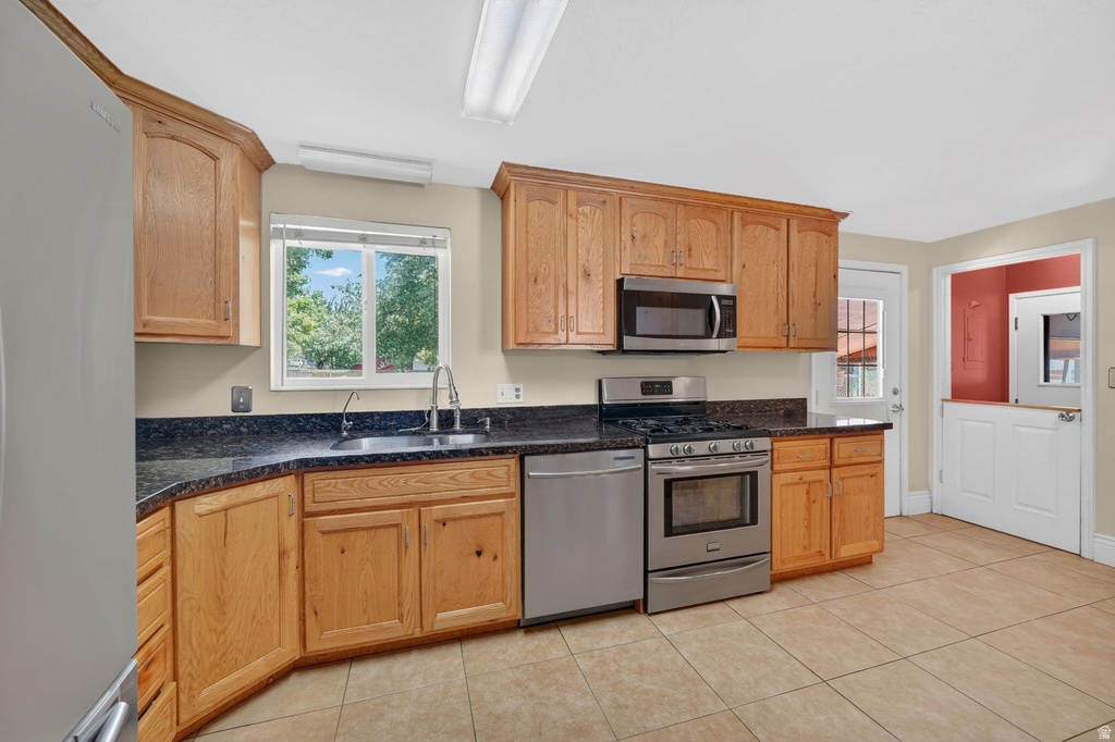 1838 N 1690 W photo 3
