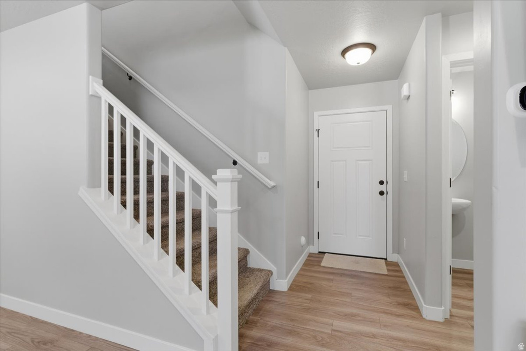 2054 W LYDIA S LN photo 4