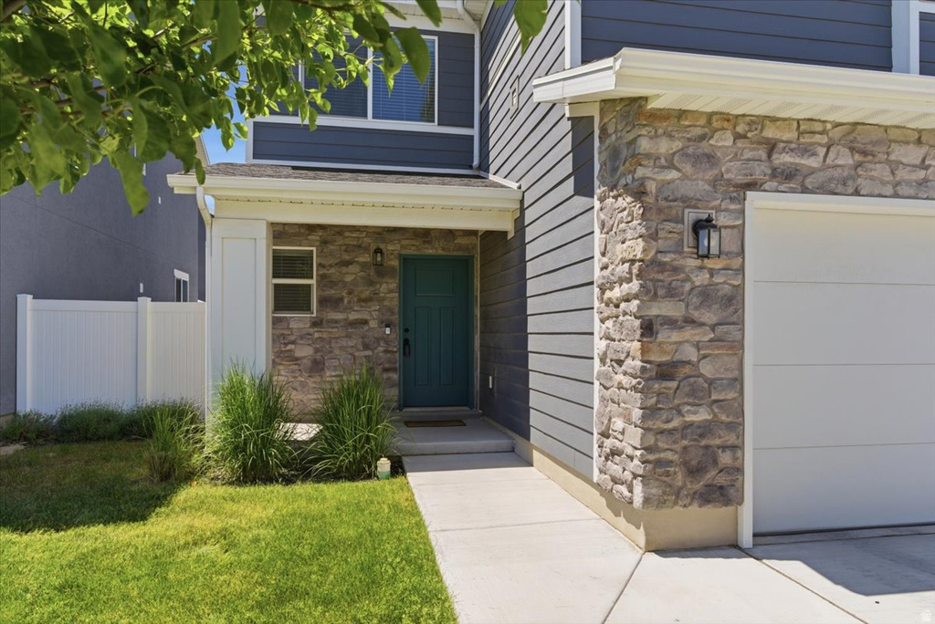 2054 W LYDIA S LN photo 3