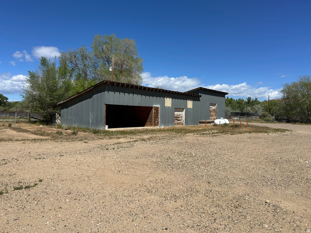 280 N 300 E photo 5