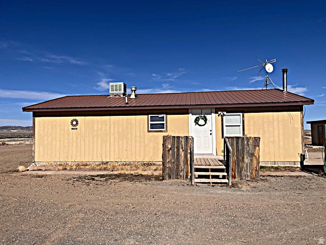 1794 W 900 N photo 2